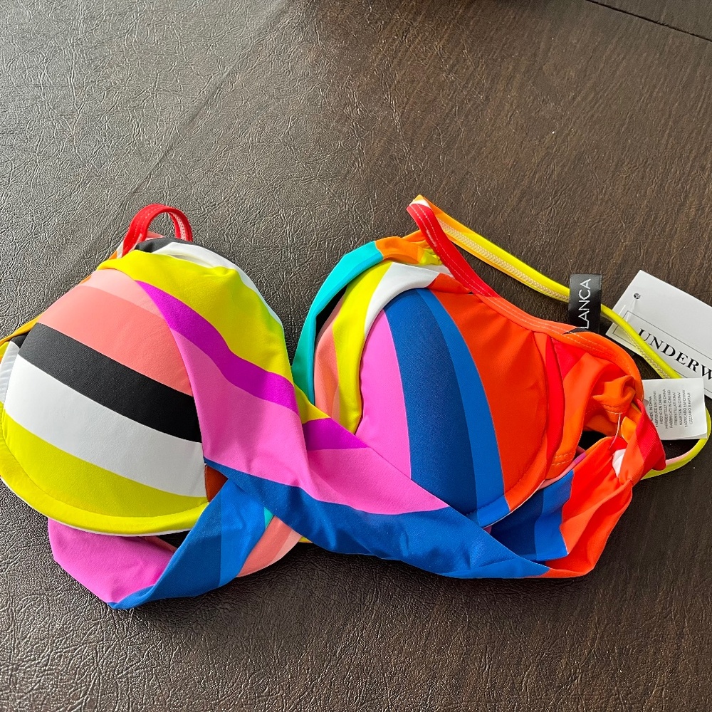 La Blanca wrap twist bathing suit top